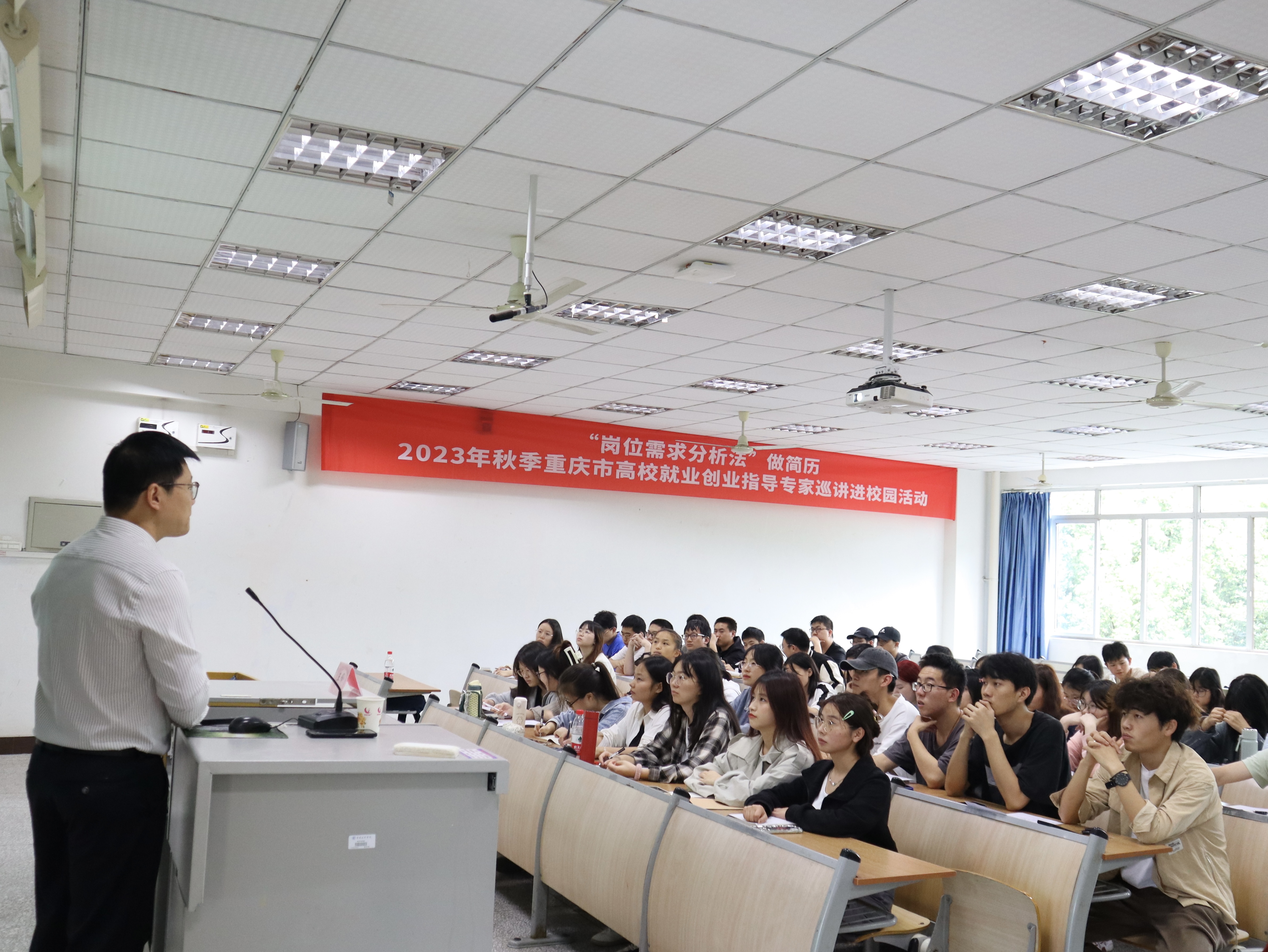 BcfY_1695820645997002685.jpg 20230927.公司老员工职业生涯规划座谈会圆满结束01.jpg